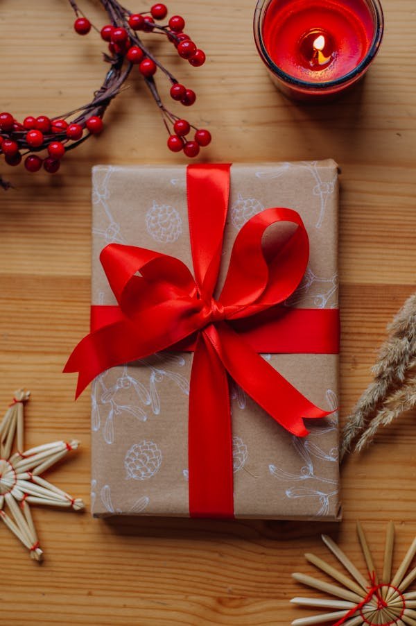 Choisir du papier d'emballage cadeau haut de gamme : style et excellence